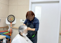 [공립명지치매전문주야간보호센터] 매월 이미용서비스 진행