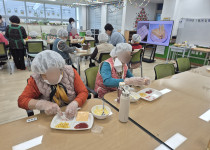 [공립명지치매전문주야간보호센터] 1월 요리활동 감자샐러…